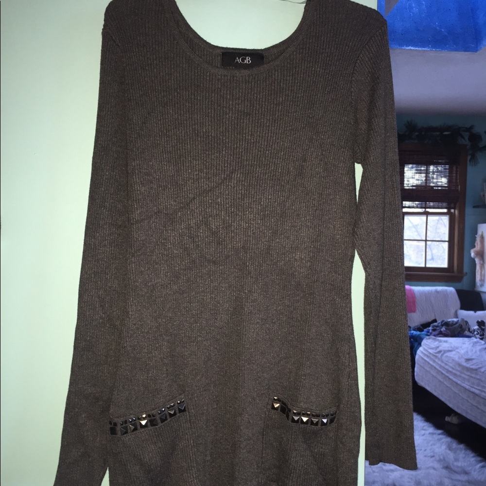 Grey sweater dress with pockets gem detail